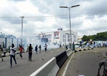 29 niños nigerianos podrían ser condenados a muerte por protestar contra la crisis del costo de vida 