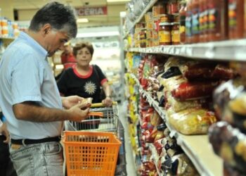 Gasto de los hogares en Venezuela aumentó 13 % en los últimos nueve meses