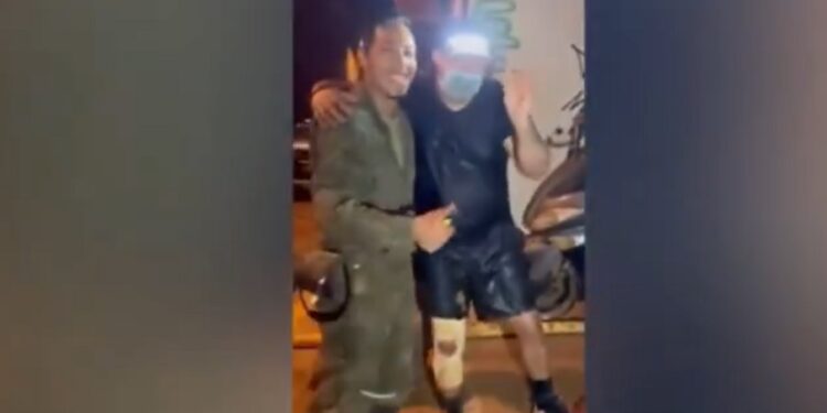 Dos migrantes venezolanos fueron condecorados en España por ayudar a las víctimas de la dana