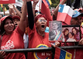 ABC de España: El chavismo intensifica la retórica belicista antes de la toma de posesión de Maduro