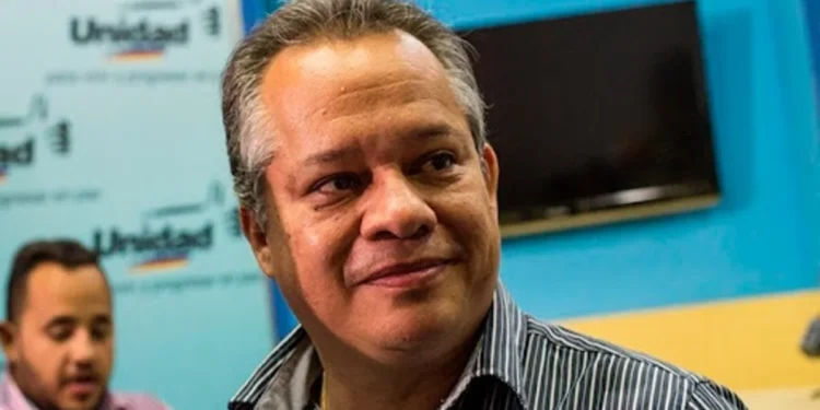 José Luis Cartaya presentó su renuncia como secretario general de la MUD