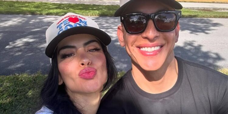 Daddy Yankee desmiente rumores de supuesto romance con modelo colombiana: «Son falsos»