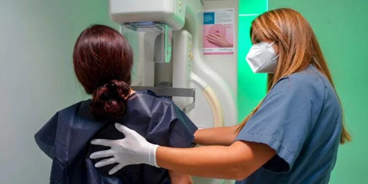 Un nuevo fármaco oral mejora el pronóstico en pacientes con un cáncer de mama frecuente