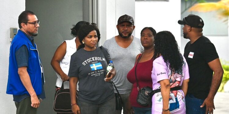 Familia de menores desaparecidos en Ecuador dan datos para cotejar con cuerpos calcinados