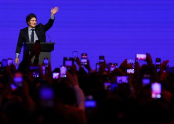 Milei arremete contra Pedro Sánchez y Rodríguez Zapatero: «son la tortura que tienen los pobres españoles»