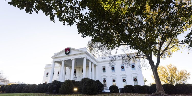 Casa Blanca evalúa conceder indultos anticipados a posibles enemigos de Trump para evitar represalias