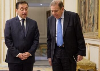 Edmundo González se reunió con el canciller español y le reiteró la importancia de una transición pacífica en Venezuela