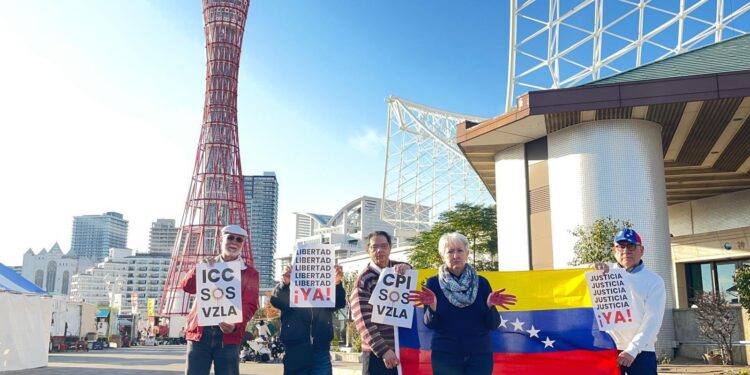 Venezolanos en el mundo protestan contra la inacción de la CPI ante crímenes de lesa humanidad en el país (Fotos)