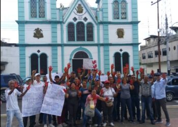 Ciudadanos de toda Venezuela protestan contra la persecución y el hostigamiento de Maduro