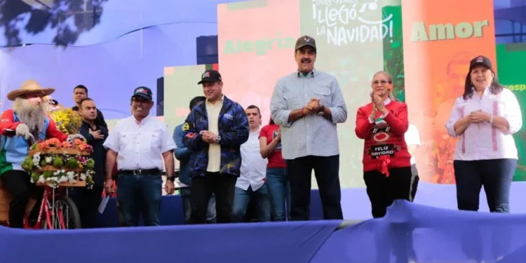 “Canción horrible”: Nicolás Maduro lanzó críticas contra Rawayana y Akapellah por el tema “Veneka”