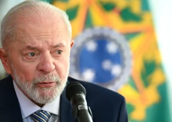 Presidente Lula da Silva en cuidados intensivos tras cirugía cerebral