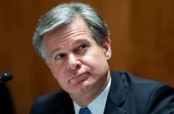 Director del FBI anuncia que renunciará al final del mandato de Joe Biden
