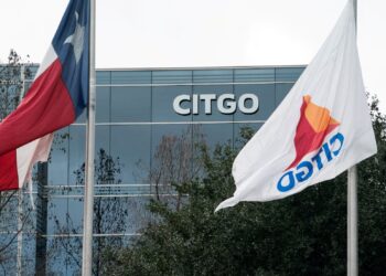 Juez de EEUU ordena reabrir la sala de datos de Citgo y reanudar la subasta
