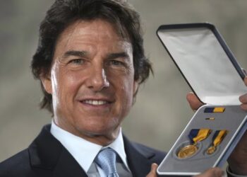 Tom Cruise recibe el máximo honor de la Marina de EEUU por sus contribuciones en el cine
