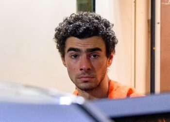 Imputan por asesinato en primer grado a Luigi Mangione