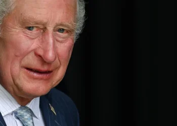 El rey Carlos III continuará con su tratamiento de quimioterapia contra el cáncer en 2025