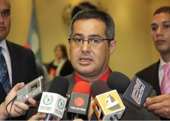 Régimen designa a hermano de Cilia Flores como nuevo director del Saime