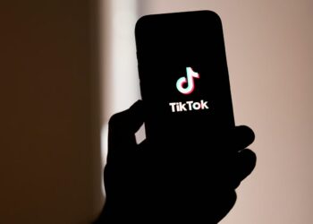 TikTok restringirá los filtros de belleza para menores de 18 años