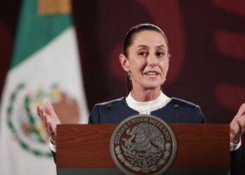 Presidenta de México anuncia aumento del 12% en el salario mínimo para 2025