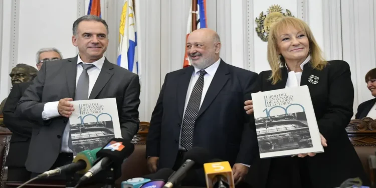 La Corte Electoral de Uruguay proclama a Yamandú Orsi como presidente electo