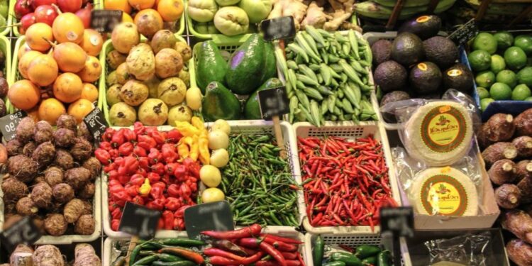 Alimentos alcanzaron en noviembre los niveles más altos desde abril de 2023