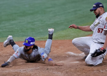 Magallanes logró remontada histórica ante Leones en un inning