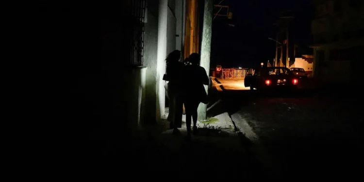Advierten que Cuba sufrirá apagones simultáneos este sábado en hasta un 51% de su territorio