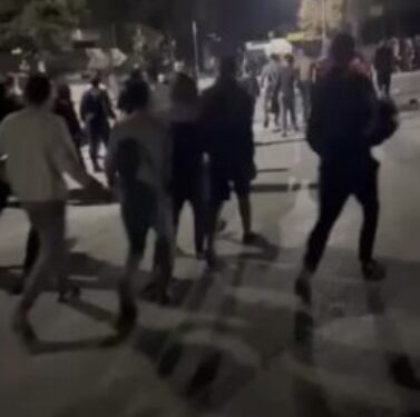 Rebeldes sirios abrieron puertas de la cárcel de Sednaya y liberaron a miles de presos políticos del régimen de Bashar Al Assad