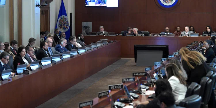 OEA convocó sesión extraordinaria por asedio del régimen a la embajada argentina