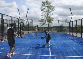Alcaldía de Baruta emite decreto para proteger a las aves de las canchas de pádel