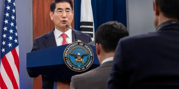 Detienen a exministro de Defensa de Corea del Sur tras insurrección por ley marcial