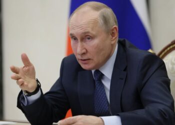 Unión Europea aprueba sus primeras sanciones a Rusia por ataques híbridos