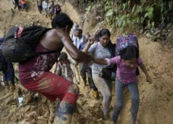 Alertan que persisten riesgos graves para niños y niñas migrantes en el Darién