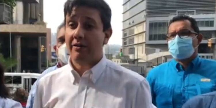 Denuncian que Jesús Armas fue torturado y asfixiado con una bolsa por el Sebin en casa clandestina de Santa Mónica