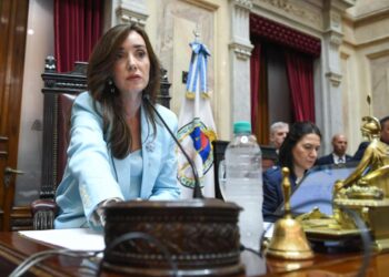 Vicepresidenta argentina: «jamás habría autorizado a un gendarme ir a Venezuela»