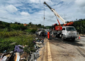 Sube a 38 la cifra de fallecidos en un accidente de autobús en Brasil
