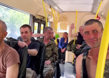 Liberados 150 soldados rusos tras un canje de prisioneros con Ucrania