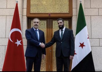 Confirman designación como ministro Defensa a comandante de alianza que derrocó a Al Asad