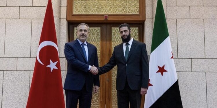 Confirman designación como ministro Defensa a comandante de alianza que derrocó a Al Asad