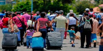 Chile evaluará regularización de los migrantes que tengan trabajo