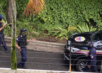 Argentina pide a la ONU y la OEA «medidas firmes» para que cese el asedio a su embajada