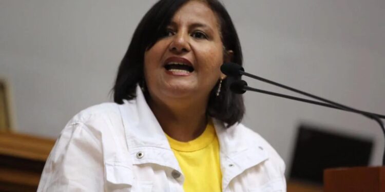 El régimen de Nicolás Maduro solicitó a España la extradición de la ex diputada opositora Dinorah Figuera