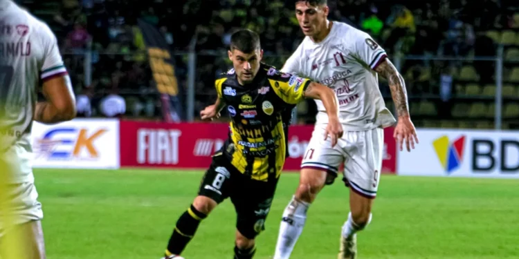 Deportivo Táchira y Carabobo empatan en la ida de la final del fútbol venezolano