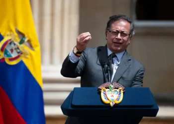 Petro cuestiona que haya una democracia en Venezuela: «ya el pueblo no los quiere»