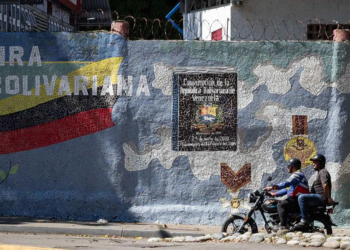 La Constitución venezolana cumple 25 años en medio de la crisis poselectoral