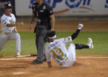 Tigres de Aragua derrotó en su casa 10-3 a Navegantes del Magallanes