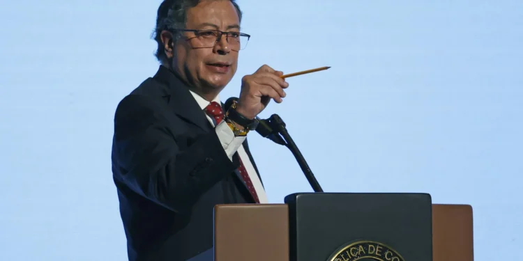 Corte Suprema de Colombia llama a declarar a Petro por caso de trama de corrupción de la UNGRD