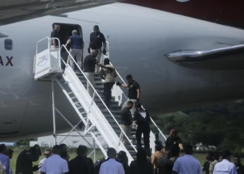 Cuba recibe un vuelo con 42 migrantes irregulares devueltos por Estados Unidos