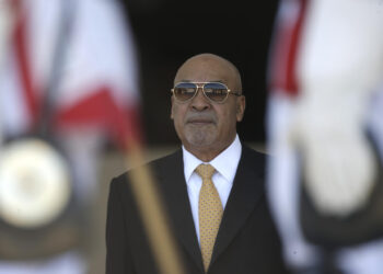 Murió a los 79 años el expresidente prófugo de Surinam, Desi Bouters