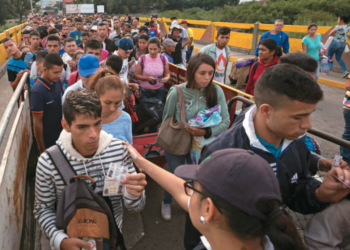 Cancillería de Colombia emitió resolución para facilitar permanencia legal de venezolanos